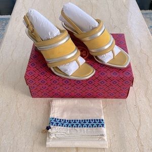 NWT Tory Burch Puffy Wedge.